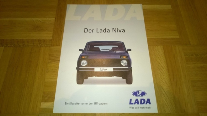 Esite Lada Niva noin vuodelta 2001