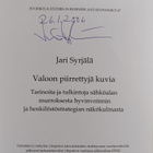 Jari Syrjälä : Valoon piirrettyjä kuvia - tarinoita ja tu... - pikkukuva 3
