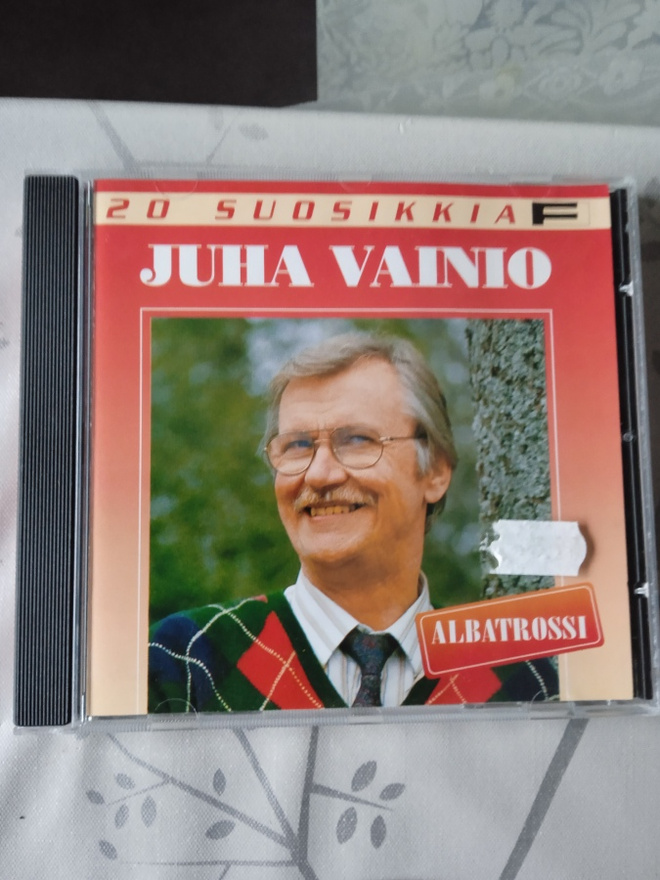 CD- LEVY : JUHA VAINIO : 20 SUOSIKKIA ALBATROSSI