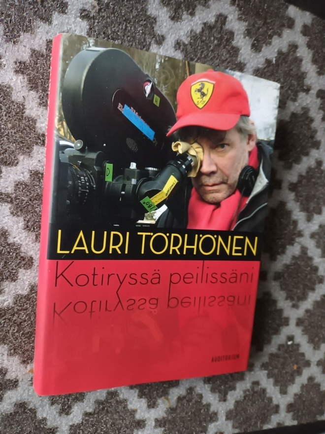Lauri Törhönen: Kotiryssä peilissäni