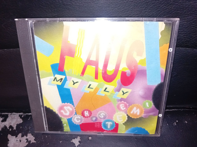 CD Hausmylly  : Schysteemi ( SIS POSTIKULU )