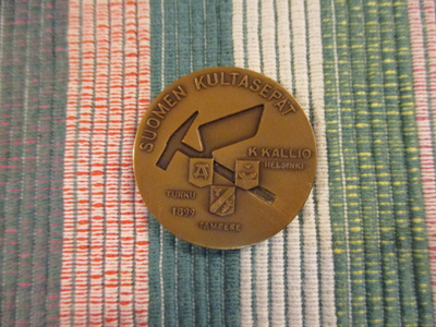 Suomen Kultasepät 1955 mitali /Lauri Lehmussaari 1955.