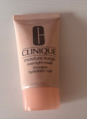 Clinique yönaamio