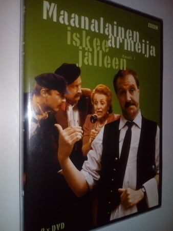 Maanalainen armeija iskee jälleen - kausi 1(2DVD)UUSI/MUOVIT