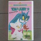 VHS: Tom & Jerry 9: Hulluna Jerryyn (1955/1993) - pikkukuva 1