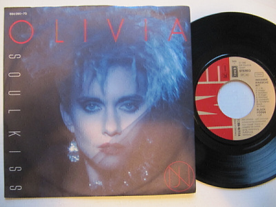 Olivia Newton-John Soul Kiss 7" sinkku