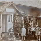 5 VANHAA Valokuvaa Närpiö Apteekki Koira ym n. 1920 - pikkukuva 2