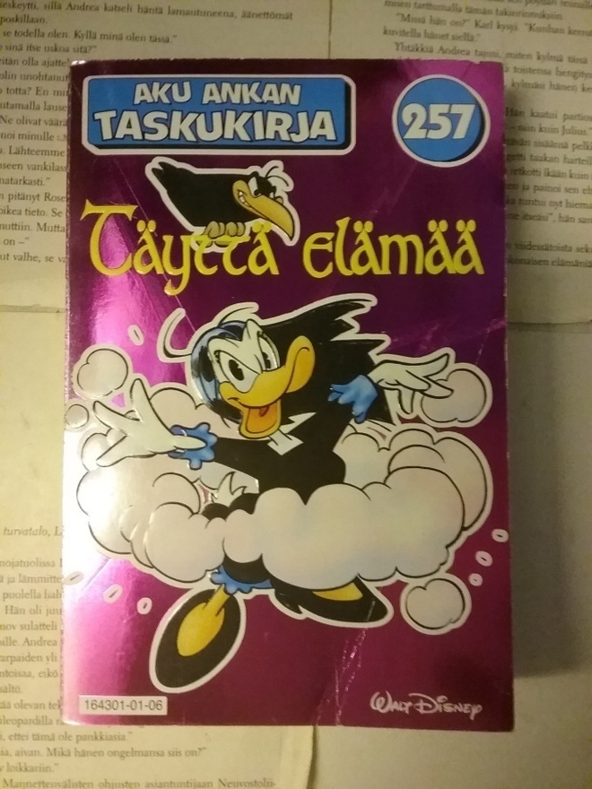 Aku Ankan taskukirja 257: Täyttä elämää (nid.)