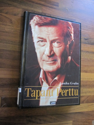 Annika Grahn : Tapani Perttu