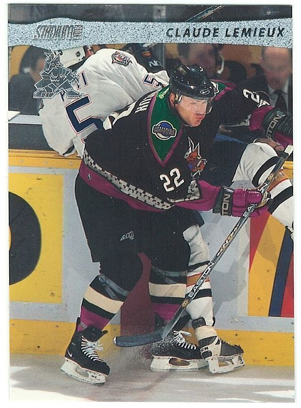 01-02 Topps Stadium Club #28 Claude Lemieux