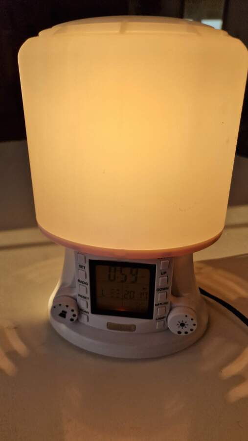 Herätysvalo radiolla