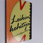 Aili Helenius : Leikin kehitys varhaislapsuudessa - pikkukuva 1
