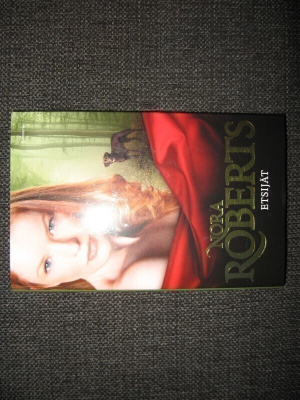 Nora Roberts : Etsijät v.2014 kirja