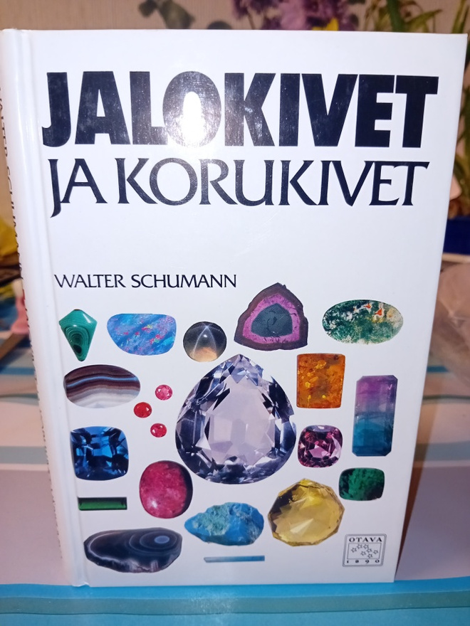 Schumann : Jalokivet ja korukivet ( SIS POSTIKULU)