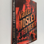 Walter Mosley : A red death - pikkukuva 1