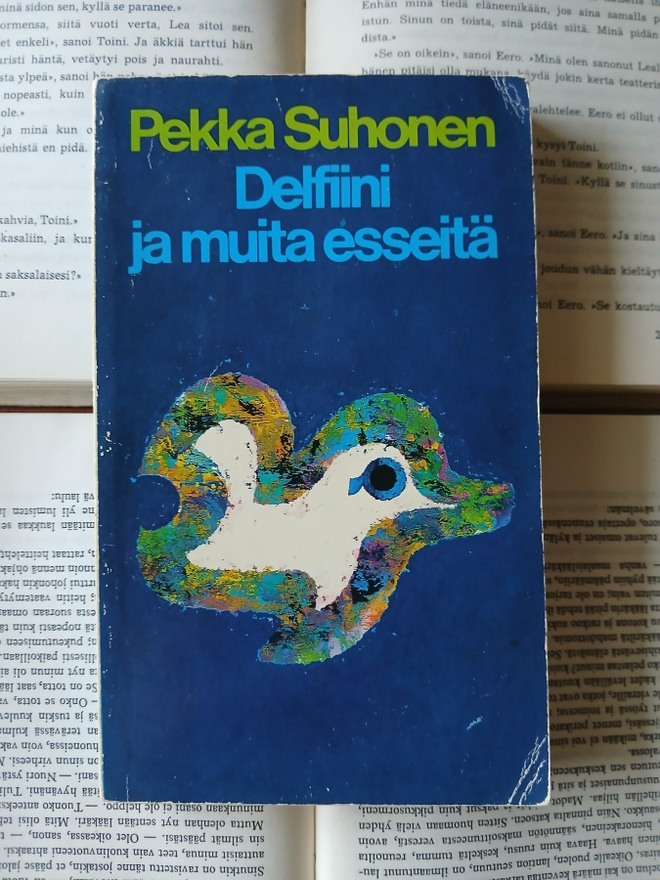 Pekka Suhonen - Delfiini ja muita esseitä (nid.)