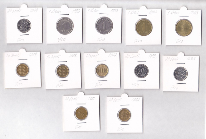 Viro 10 senti - 1 Kroon v.1991-2004 12 kolikkoa kehyksissä