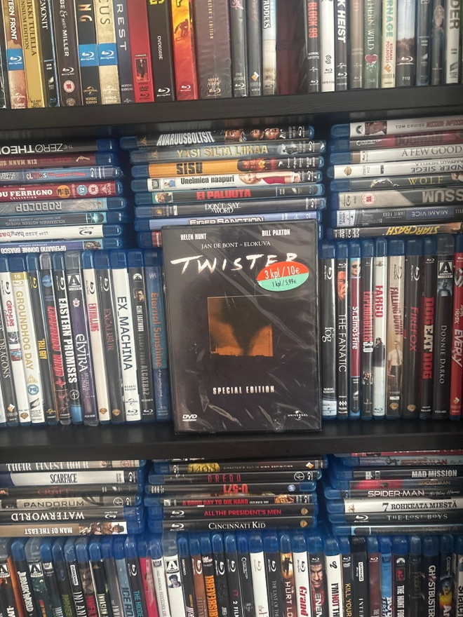 (Uusi) Twister Special Edition (2003) Helen Hunt