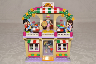 LEGO Friends - Emman Pizzeria -