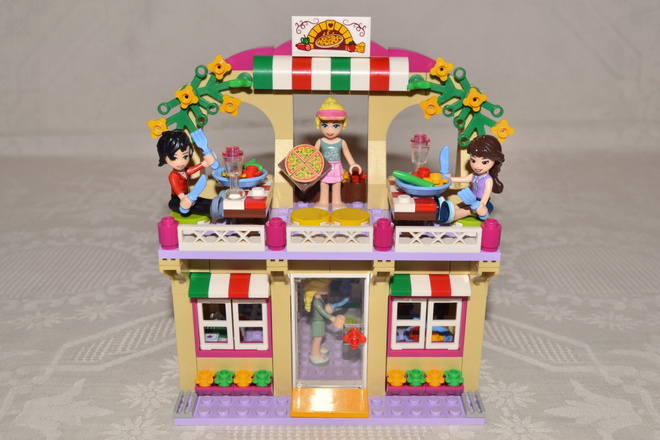 LEGO Friends - Emman Pizzeria -