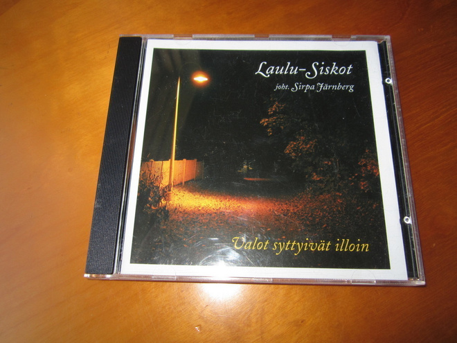 Laulu-Siskot – Valot syttyivät illoin – CD