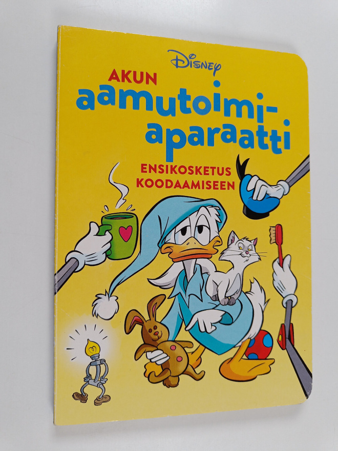 Ulla Hemminki-Reijonen : Akun aamutoimiaparaatti : ensiko...