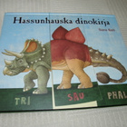 Sara Ball Hassunhauska dinokirja - pikkukuva 1