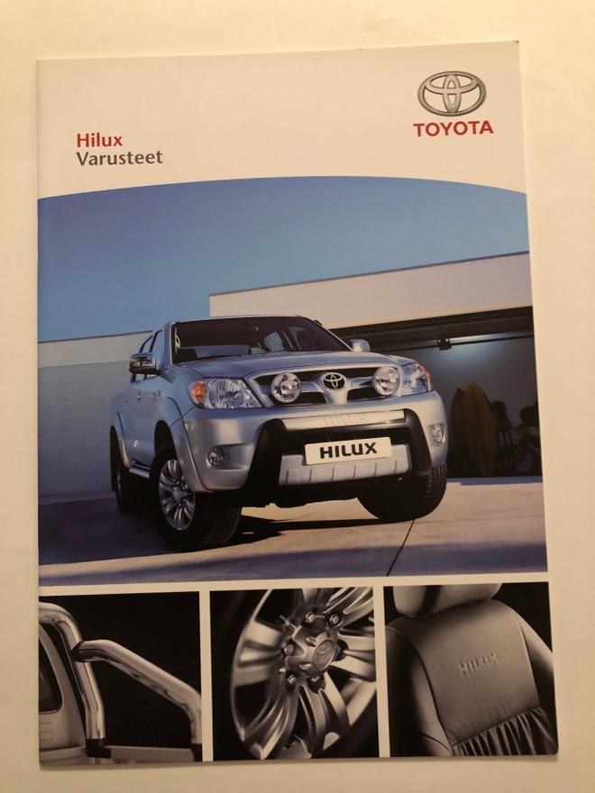 Myyntiesite - Toyota Hilux varusteet - 4/2007
