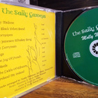 CD THE SALLY GARDENS :  MOLLY MALONE ( SIGNED) SIS POSTIKULU - pikkukuva 2