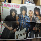 MÖTLEY CRUE / GUNS N ROSES JULISTE SUOSIKKI LEHDESTÄ - pikkukuva 1