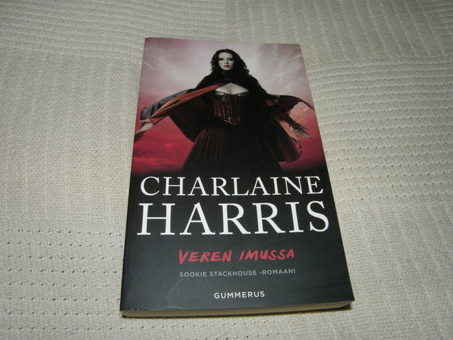 Charlaine Harris Veren imussa    -pok