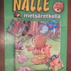 Nalle metsäretkellä - Palapelikirja - pikkukuva 1