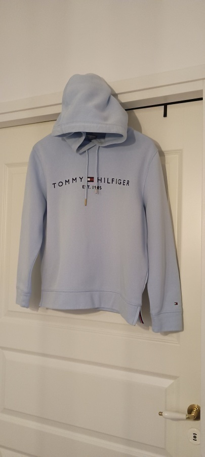 Tommy Hilfiger huppari  M kokoa
