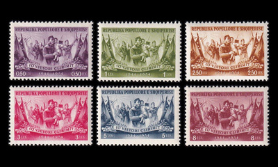 Albania 533-8 ** Vapautuksen vuosipäivä (1954)