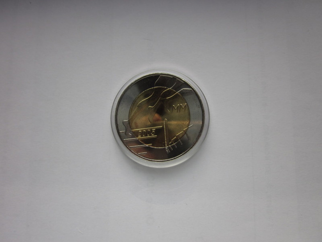 Suomi 5 euro. Yleisurheilun MM-kilpailut 2005