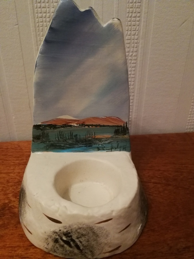 Posliininen kaunis koivunrunko tuikku