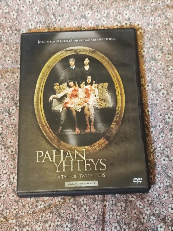 Pahan yhteys A Tale of Two Sisters