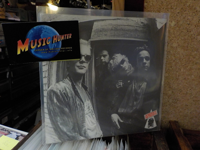 JOHNNY ON THE SPOT - SHUT UP! 7" VAIN KANNET!!!