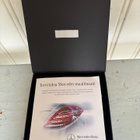 MERCEDES BENZ MUSTA ”KIRJEKUORI” -EI HV- - pikkukuva 2