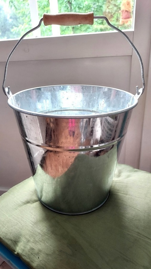 10 LITRAN SINKKIÄMPÄRI