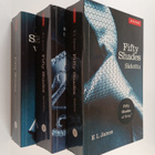 E. L James : Fifty shades 1-3 : Sidottu ; Satutettu ; Vap... - pikkukuva 1