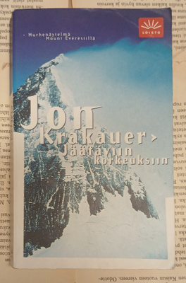 Jon Krakauer - Jäätäviin korkeuksiin (pokkari)