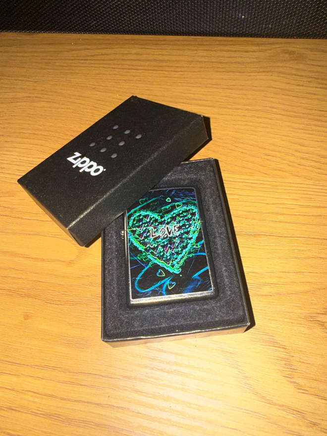 Zippo "Love" -sytytin