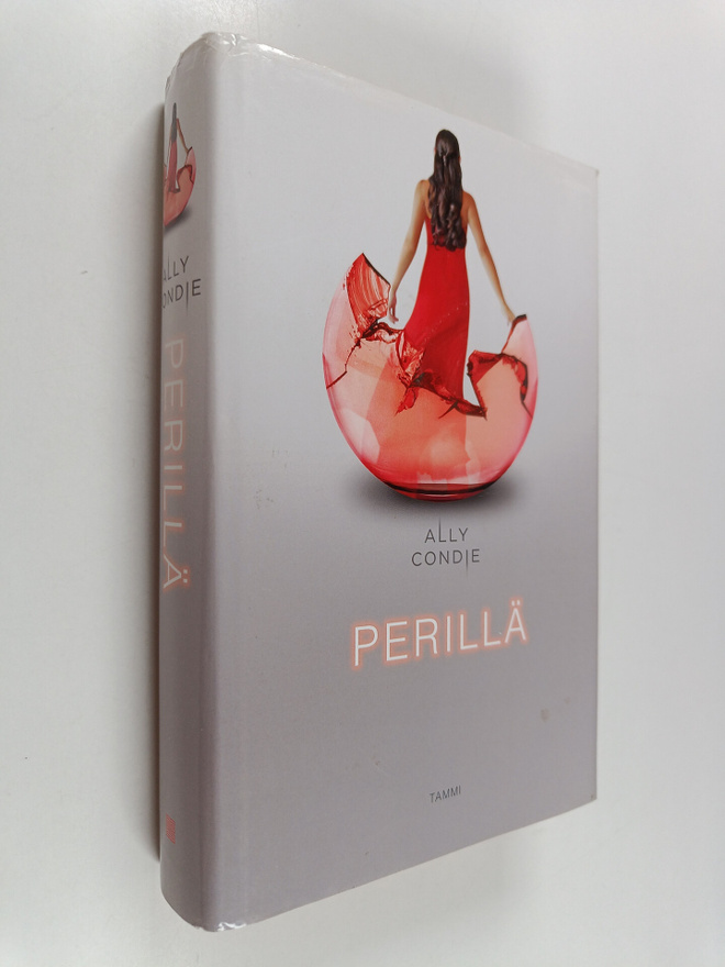 Ally Condie : Perillä
