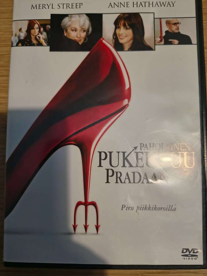 Paholainen pukeutuu Pradaan dvd