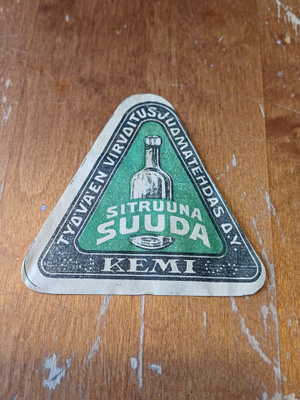 Sitruuna suuda Kemi etiketti.