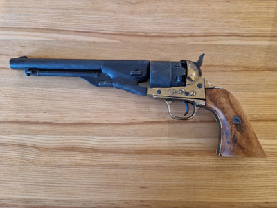 Lupavapaa koristerevolveri (BKA 318 -replika, Colt Army 1860