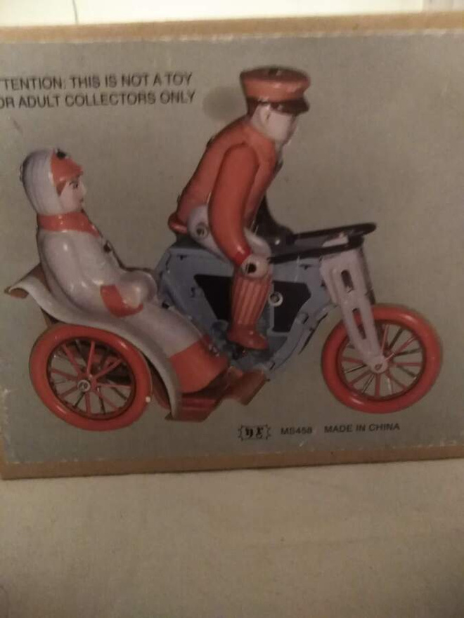 Moottoripyörä Sivuvaunulla Peltilelu