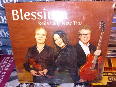 CD Reija Lang New Trio : Blessium (  UUSI)  SIS POSTIKULUT
