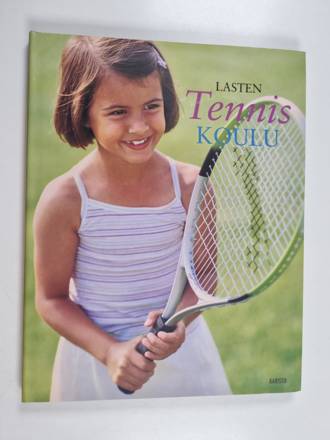 Naia Bray-Moffatt : Lasten tenniskoulu